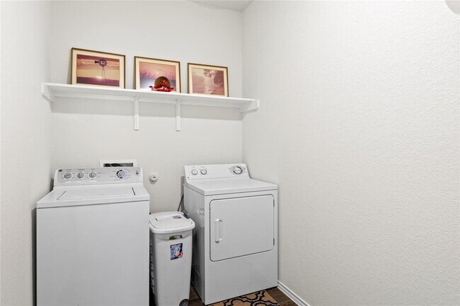 Building Photo - 14806 Bajada Rd