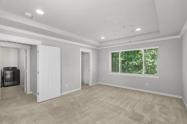 Building Photo - 6 Bedroom Home in Brookside at the Woodlands