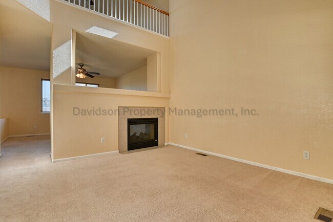 Building Photo - 4173 Knollvale Dr