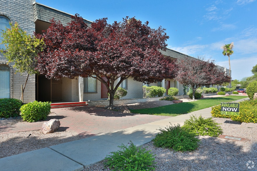 Primary Photo - Waters Edge