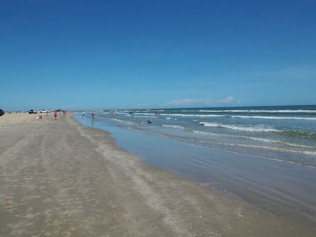 Building Photo - 14814 Leeward Dr