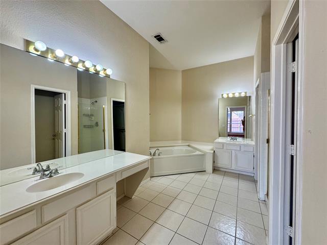 Building Photo - 1418 Jennifer Dr