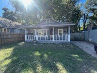 Building Photo - 3411 Rockwood Ave