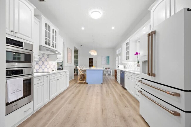 Building Photo - 3976 Ponte Vedra Blvd