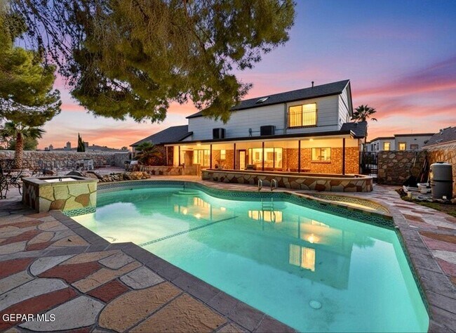 Building Photo - 2153 Trawood Dr