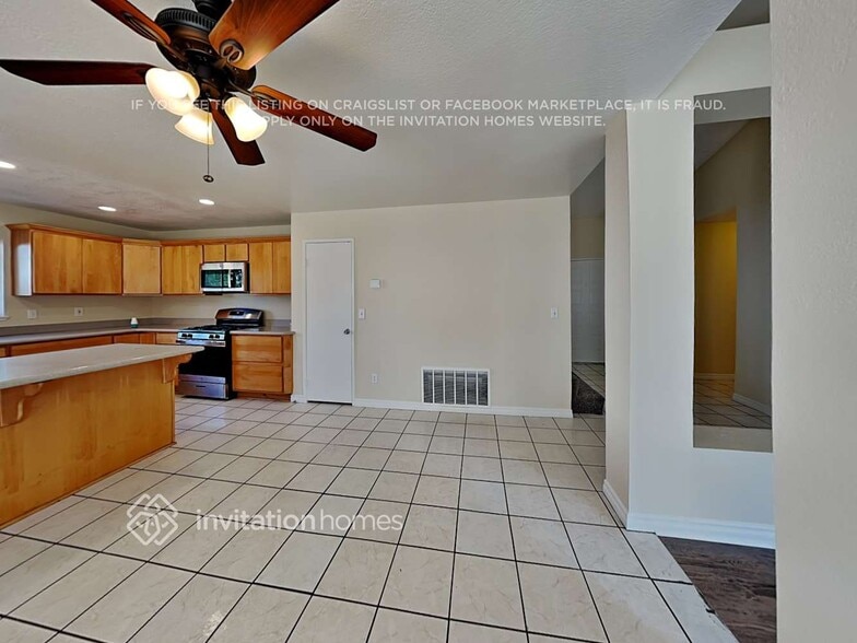 Building Photo - 23706 New England Dr