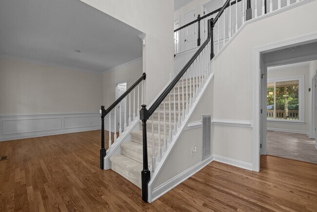 Building Photo - 2406 Flints Pond Cir