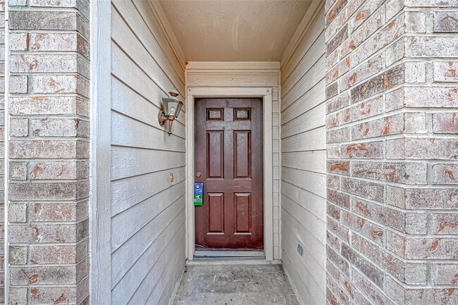 Building Photo - 11918 Solon Springs Dr