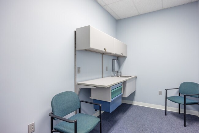 Building Photo - 305 Grady Rd