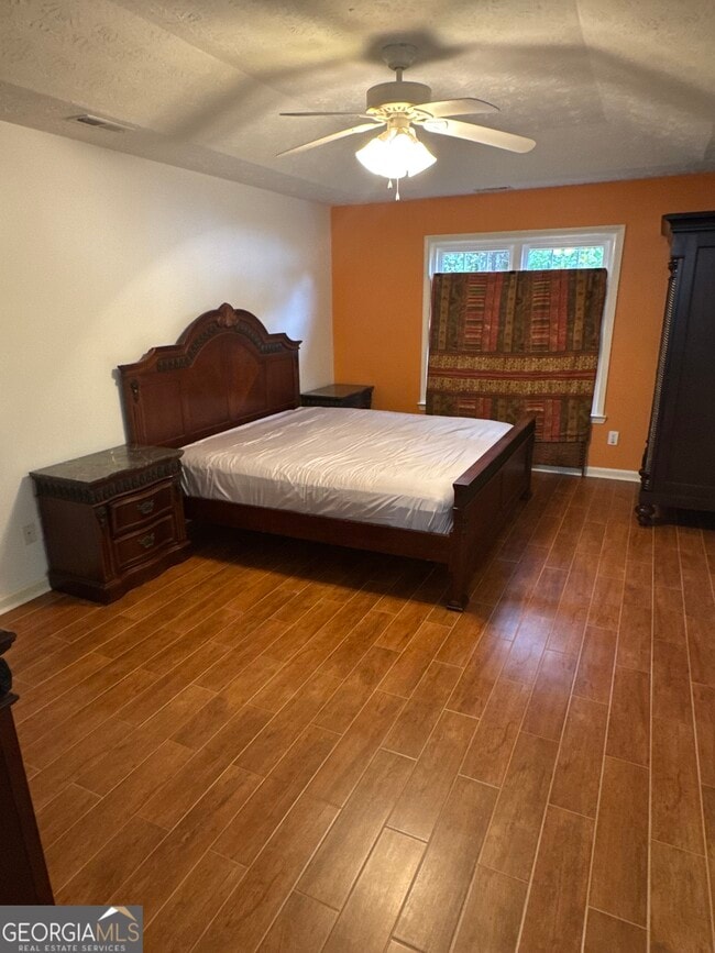 Building Photo - 255 Monmouth Dr