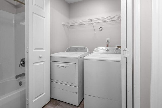 Building Photo - Hidden Gem in East Charlotte - 3 Bedrooms, Prime Location