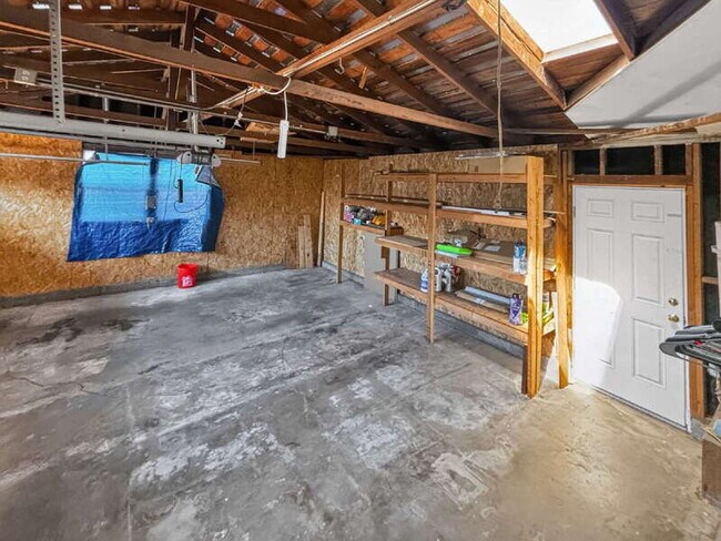 Building Photo - 6312 E Mariquita St
