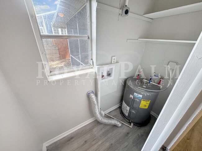 Building Photo - 1881 Edison Ave