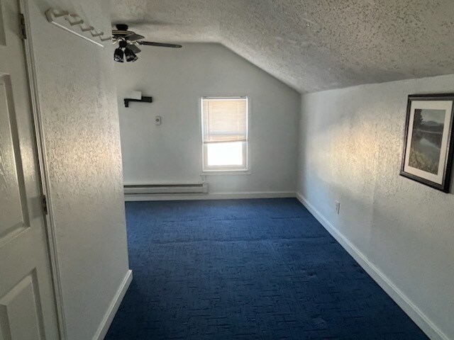 Building Photo - 318 S Bailey St