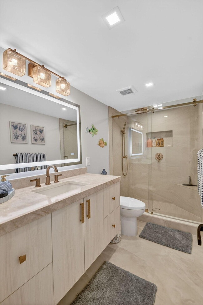 Building Photo - 3546 S Ocean Blvd