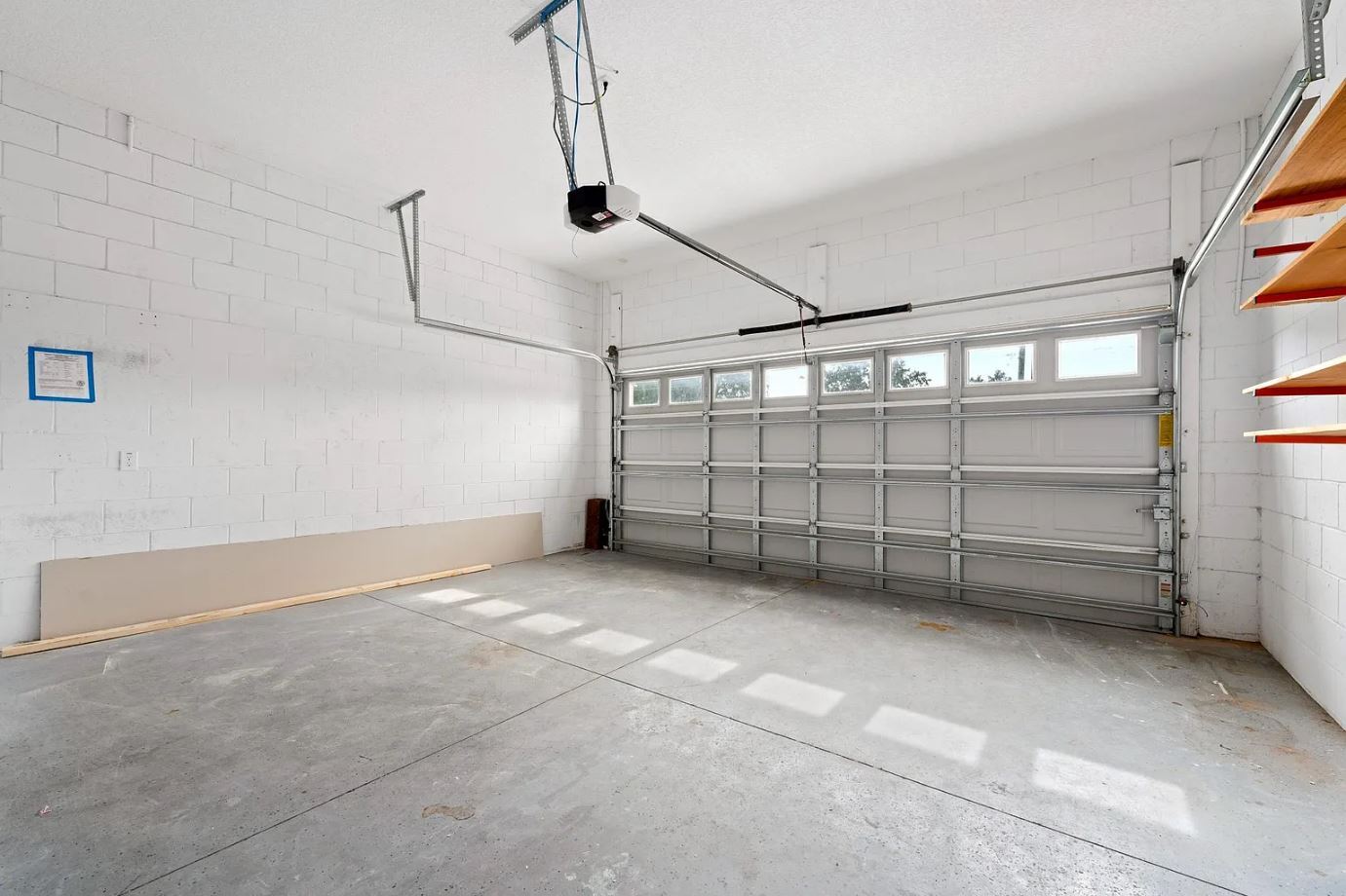 Building Photo - 450 Flamingo Ct