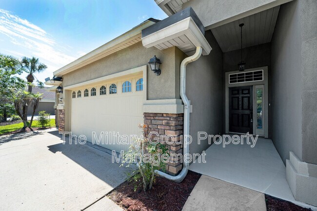 Building Photo - 374 Porta Rosa Circle