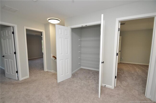 Building Photo - 124 Shadow Mountain Ln