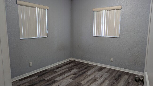 Building Photo - Charming 3/2 home in NE Ocala