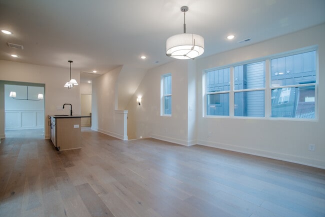 Building Photo - 979 Dozier Pl