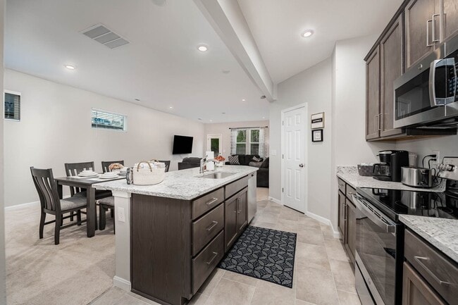 Building Photo - Newly Built Home in Lebanon - 4 Bedroom, 2...