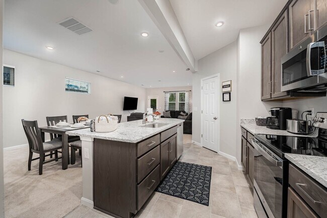 Building Photo - Newly Built Home in Lebanon - 4 Bedroom, 2.5 Bath