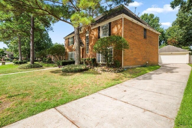Building Photo - 4111 Rock Springs Dr