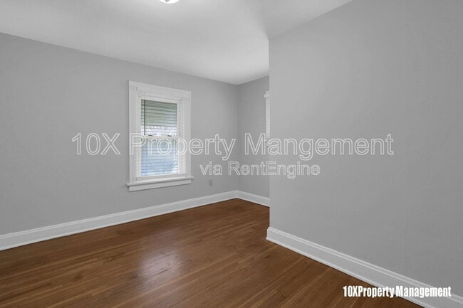 Building Photo - 563 S Burgess Ave