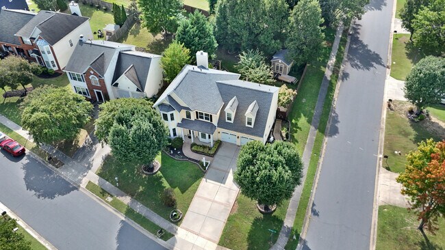Building Photo - 11623 Fox Hill Dr