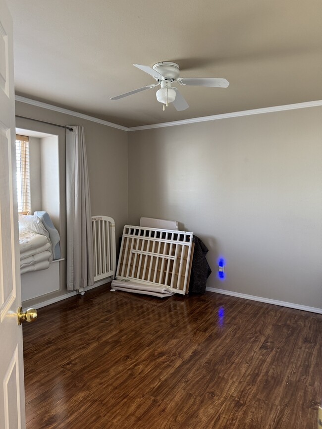 Building Photo - 1165 E 19th N St