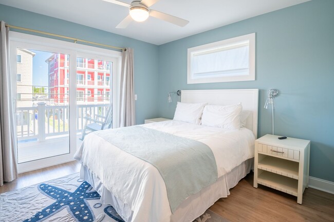 Building Photo - PERFECT BEACH GETAWAY - AVAILABLE MID-DECE...