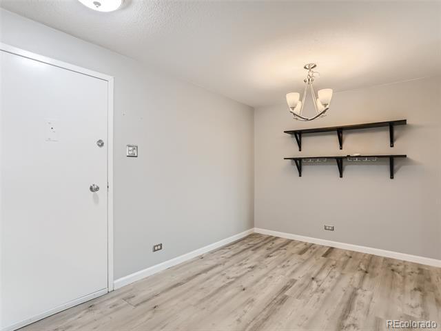 Building Photo - 1029 E 8th Ave