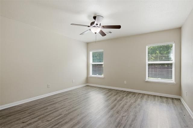Building Photo - 230 Silver Leaf Dr
