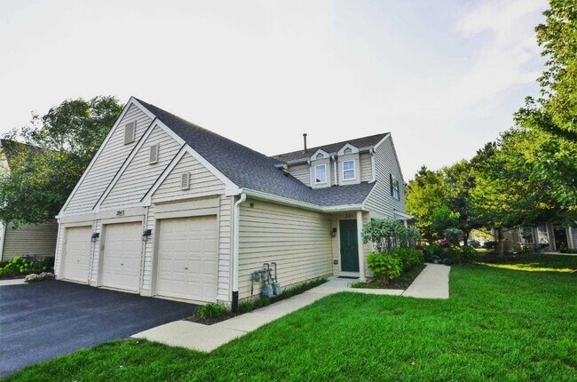 Building Photo - 2843 Rutland Cir