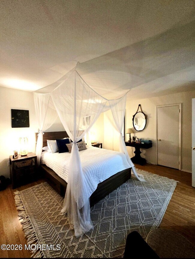 Building Photo - 364 Westwood Ave