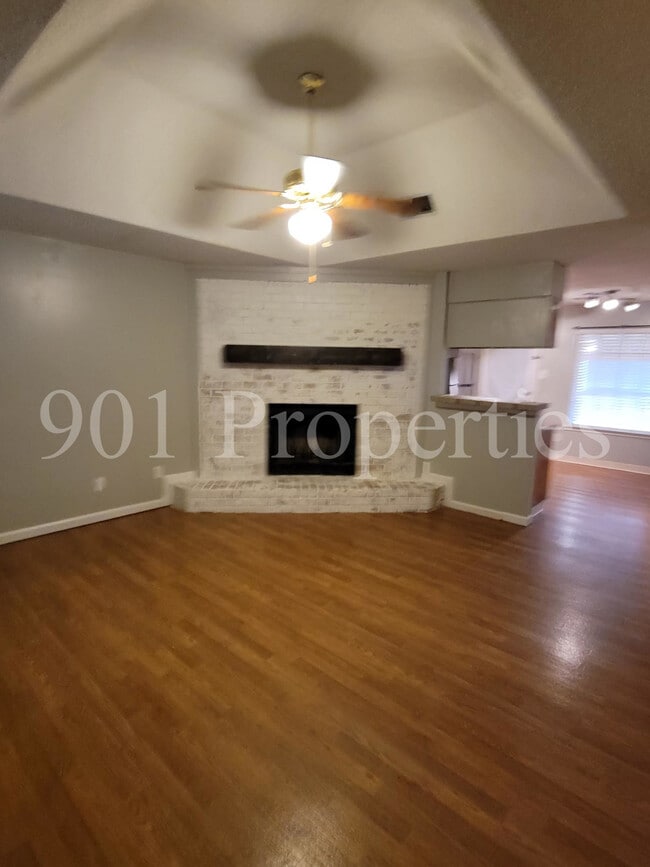 Building Photo - 2812 Maryland Cir W