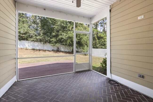 Building Photo - 5185 Holly Fern Trce