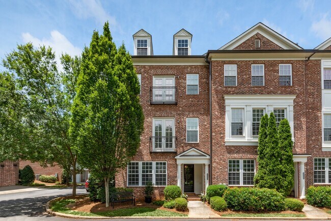 Building Photo - 1260 Lullwater Park Cir