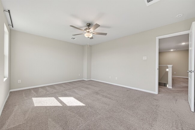 Building Photo - 940 21st St