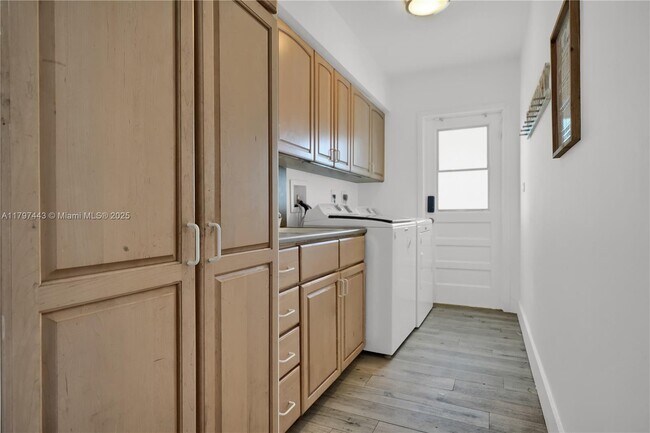 Building Photo - 7421 SW 174th St