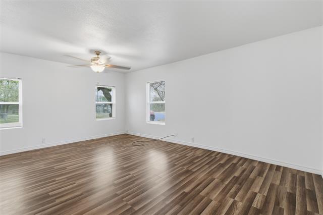 Building Photo - 613 W Murray St