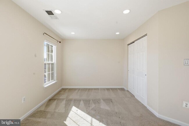 Building Photo - 12212 Densmore Ct