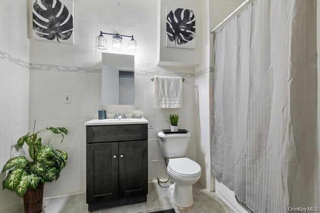 Building Photo - 114-27 Bedell St