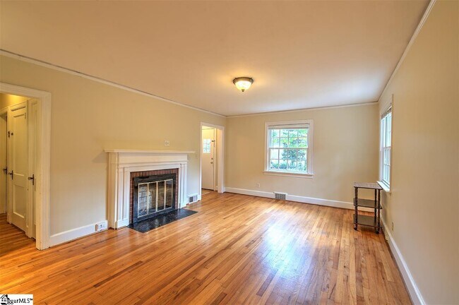 Building Photo - 10 Buist Ave