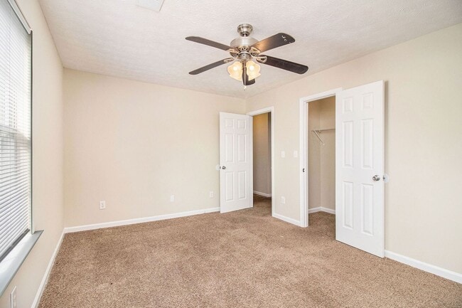 Building Photo - 4 Bedroom in Stonecrest