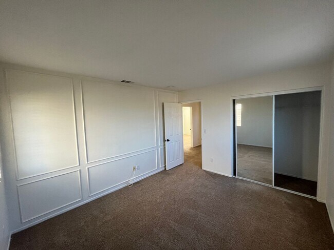 Building Photo - 11155 Picard Pl