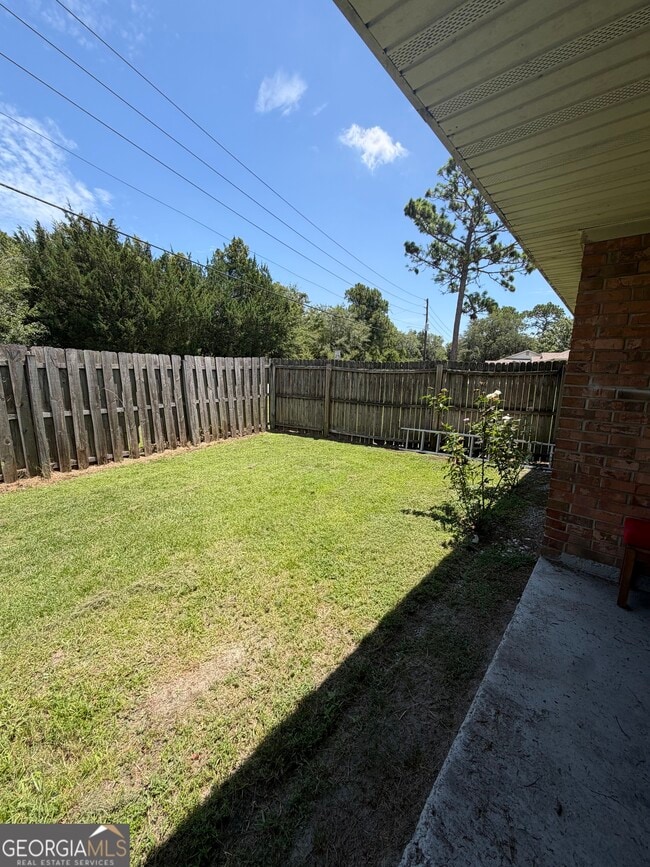Building Photo - 411 Baltic Ct