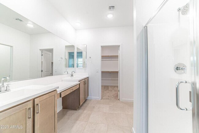 Building Photo - 3bed, 2bath Home