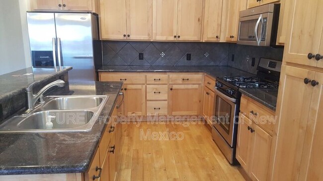 Building Photo - 2815 Eastridge Ct