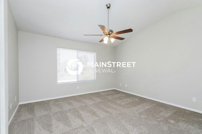 Building Photo - 3 Bedroom Pet-Friendly Home in GILBERT, AZ...